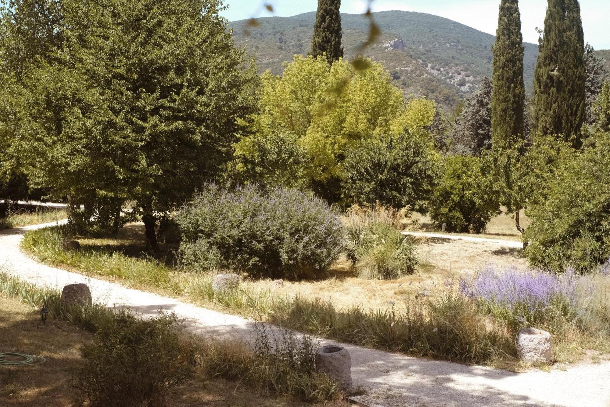 Le Galinier Lourmarin, A Beaumier Guesthouse Quarto foto